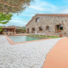 4 Bedroom Stunning Home In Argentona