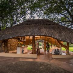 Karongwe River Lodge