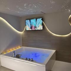 SPA PRIVATIF - LOVE ROOM LUXE - PROCHE DISNEY