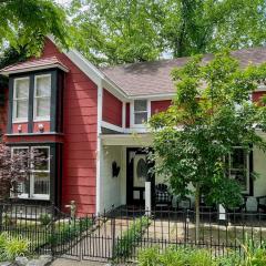 Vibrant Historic Home - Walk to Downtown!
