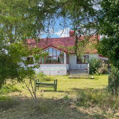 4 Bedroom Cozy Home In Gärsnäs