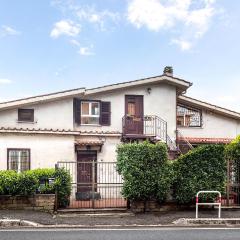 Awesome Apartment In Castelnuovo Di Porto With Kitchen