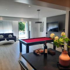 Appartement 90m2 design, jacuzzi, billard...