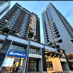Sky Tree Serviced Apartment at Bukit Indah With Netflix