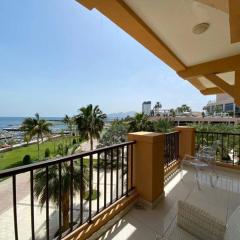 Dream Inn - 2BR Duplex with Ocean View