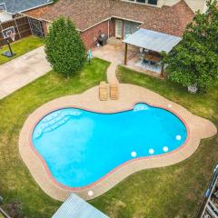 6BR 3,5BA Home Pool, Hot Tub, Game Room -16 Guests