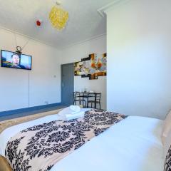 -RE7H- For your relaxed & Cosy Free Parking