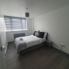 Modern Spacious 2 Bed Apartment Croydon London