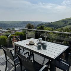 15 Churchfields - Bungalow with Estuary Views and Parking