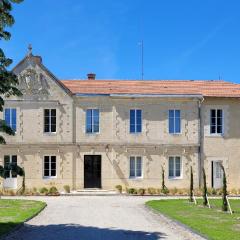 Château Bernon Gite 15 Personnes