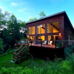 Unique and Private 25ft Waterfall House Hunter NY
