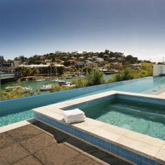 Oaks Townsville Gateway Suites