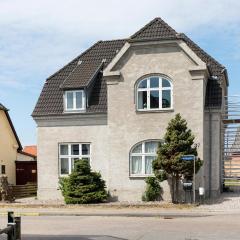 2 Bedroom Nice Apartment In Vordingborg