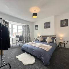 Spacious Detached Home with Ample Parking on the Private Drive