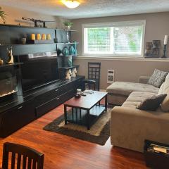 Cozy and modern 3 bedroom in central location!