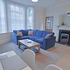 Lisburne Palms Lovely, spacious 2-bed flat near Torquay Harbour