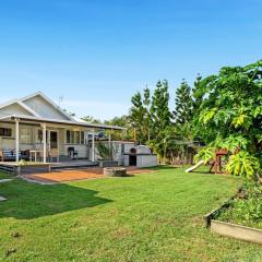 Deckside Delight - Seaside Queenslander for Families