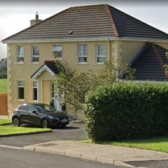 Central 4 Bedroom detached house