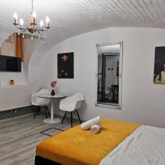 Athos Boutique