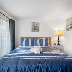 South Arm Retreats Motel @ Lake Charlevoix ➠ Unit 2