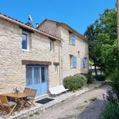 Maison dans un endroit paisible