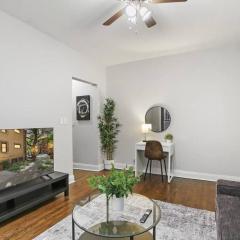 City Charm 1-Bedroom Oasis - Woodlawn 1E