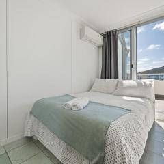 Dana-Private Room in a shared duplex Apartment -1