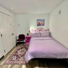 Private Room 10 Minutes Walk to University of Washington