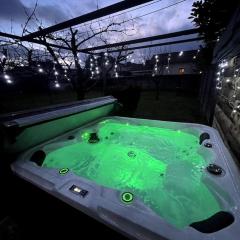 Belle maison rénovée avec jacuzzi