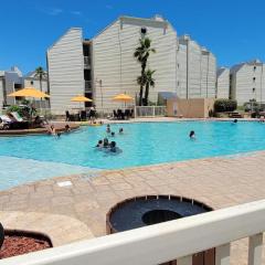 Renovated Beachfront Condo with 2 Pools, Tons of Beds Bahia Mar #426