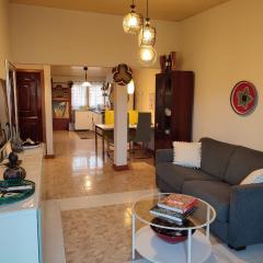 Oheneba Tema - Luxury Hot -Tub Retreat with Wi-Fi
