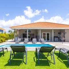 Villa Nisa - HOMEofEase - Villapark Fontein