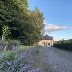 Private detached cottage sleeps 4