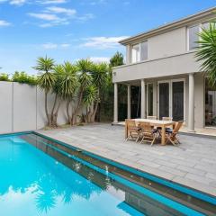 Classic Luxurious Family Home in Brighton with pool