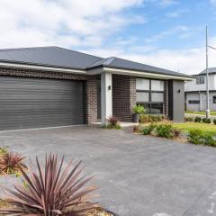 Neat 4 Bedroom in Catherine Fields