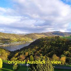 Ferienwohnung mit Balkon und Rheinblick