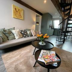 Luxe en ruim appartement in Rijksmonument