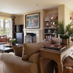 Luxury Interior Designed 4 Bedroom Villa, Kenmare