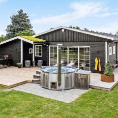 Nice Home In Kirke Hyllinge With Wifi