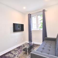 Beautiful 2BDR in Heart of Plateau Mont-Royal A