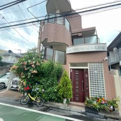 新宿の家-28 square meters 3-person Japanese style walking rice house