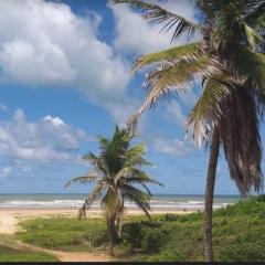 Quase pé na areia 60m da praia