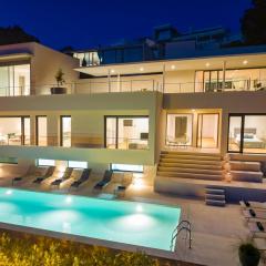 Ibiza Town Modern Villa Sleeps 10