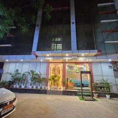 Hotel AELA Suites "BY LA CASA" near Delhi airport