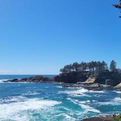 Ocean Front Condo! Spectacular Ocean Views! Walk to Everything!