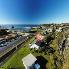 Skyes Beach House - The entertainer - Pet Friendly