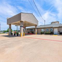 Econo Lodge Texarkana I-30