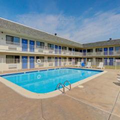 Motel 6-Wichita, KS - AIRPORT