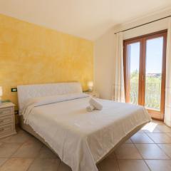 Charming Room with two beds -2 minutes to the beach-