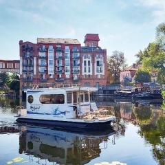 Cozy Ship In Havelsee Ot Ktzkow With Kitchenette